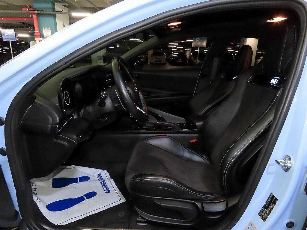 HYUNDAI Avante - Vista 8