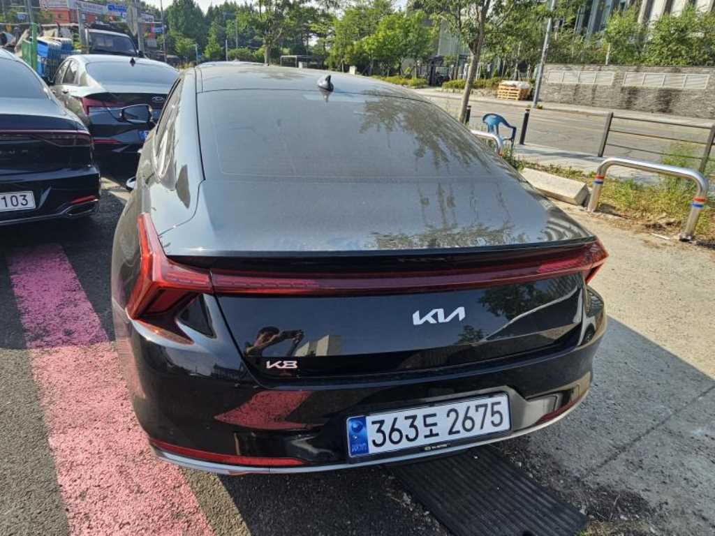 KIA K8 - Vista 6