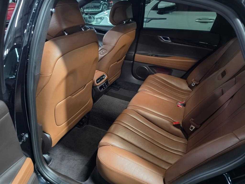 Genesis G80 - Vista 9