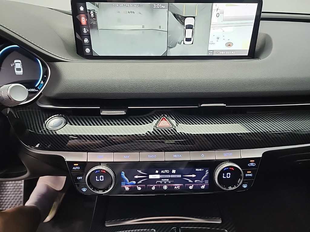 Genesis G80 - Vista 12