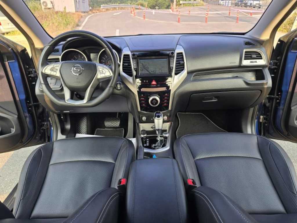 Ssangyong Tivoli - Vista 10