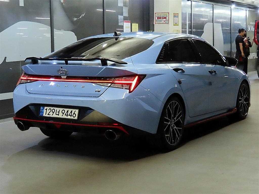 HYUNDAI Avante - Vista 6
