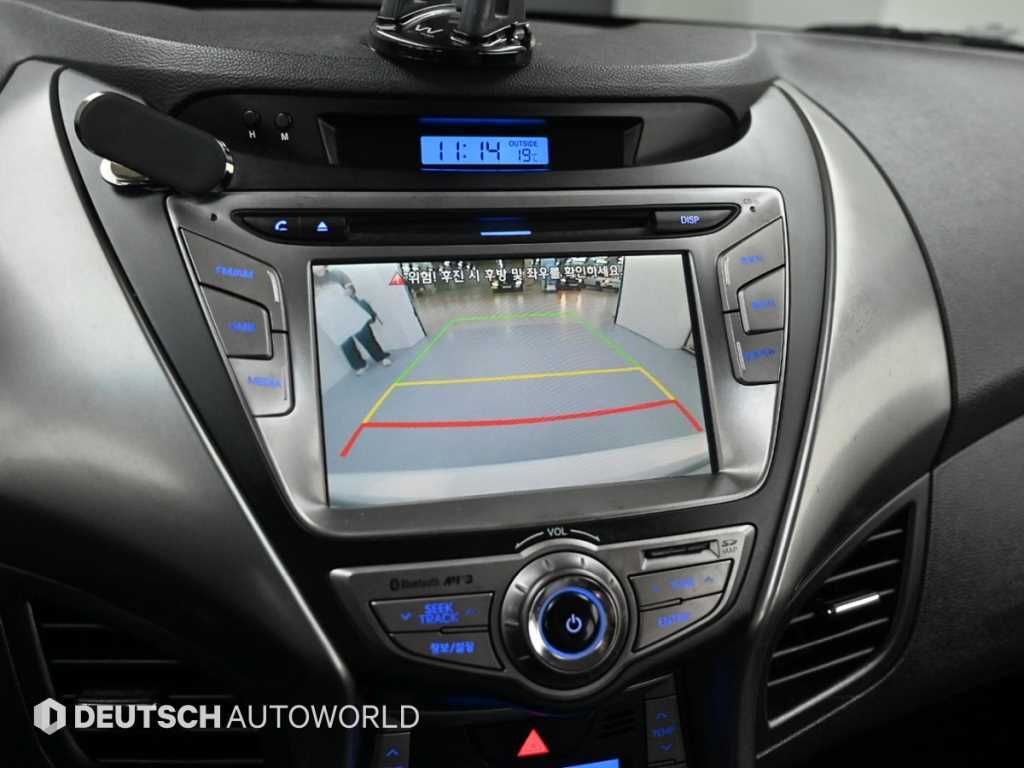 HYUNDAI Avante 2013 Blanco - Importación desde Corea - HF Imports Iquique - Foto 17