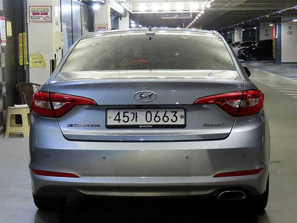 HYUNDAI Sonata - Vista 7