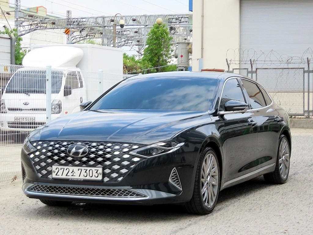 HYUNDAI Grandeur - Vista 2