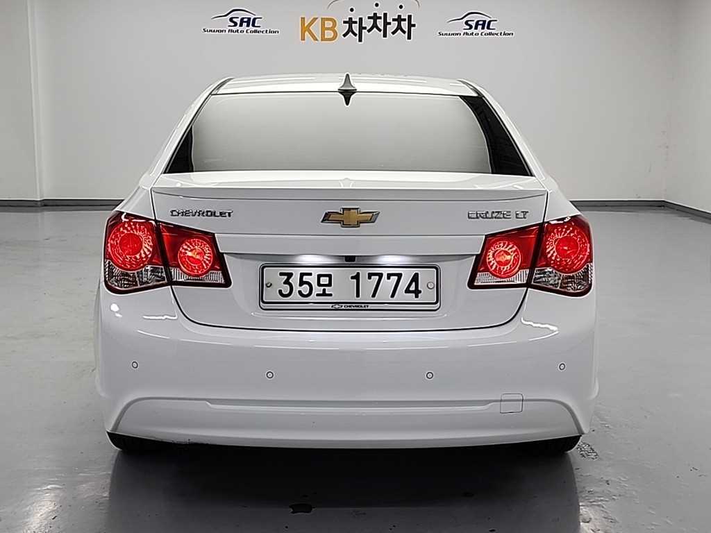 Chevrolet Cruise - Vista 3