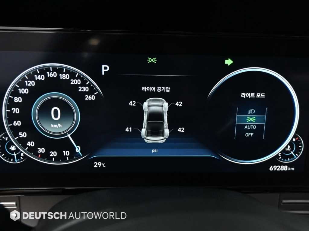 HYUNDAI Grandeur - Vista 10