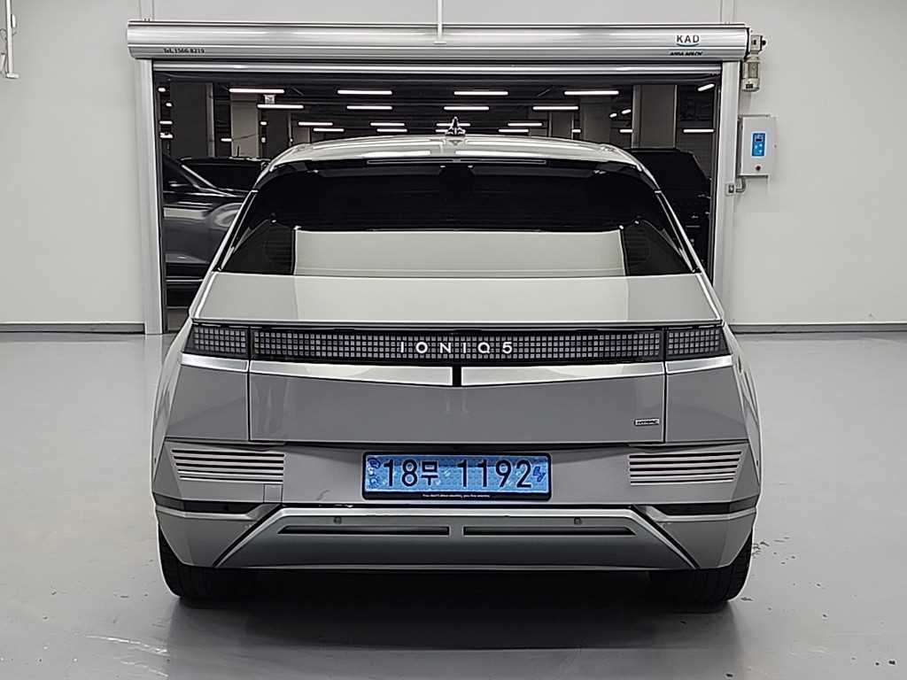 HYUNDAI Ioniq 5 - Vista 6