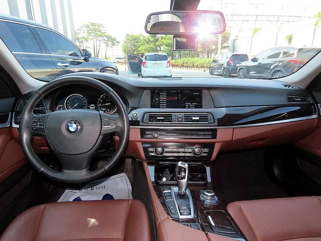 BMW 5 Series - Vista 9