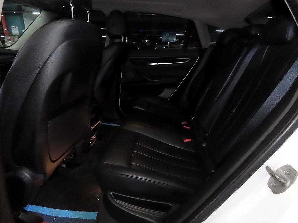 BMW X6 - Vista 9