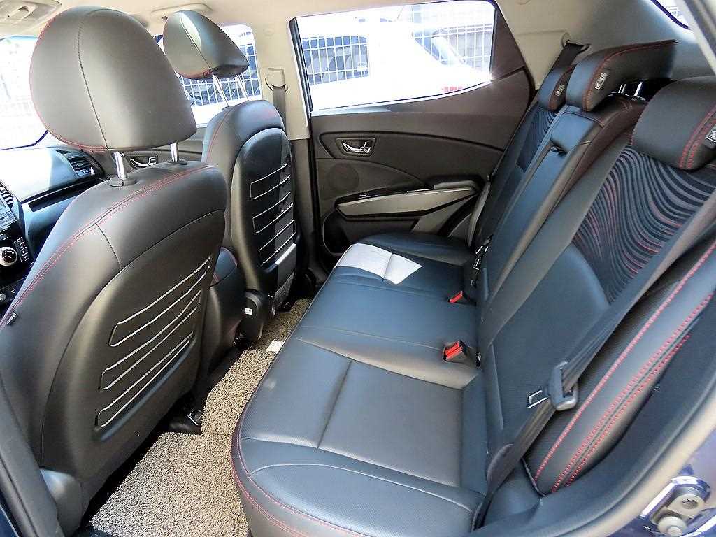 Ssangyong Tivoli - Vista 8