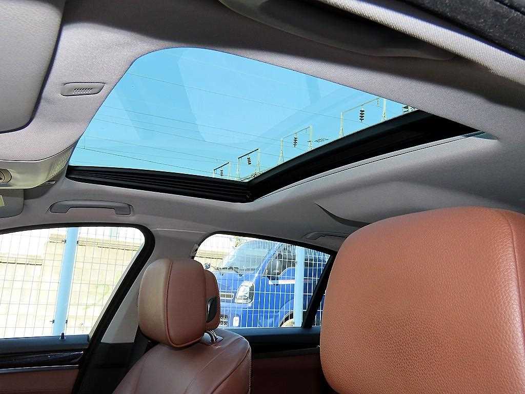 BMW 5 Series 2013 Negro - Importación desde Corea - HF Imports Iquique - Foto 19