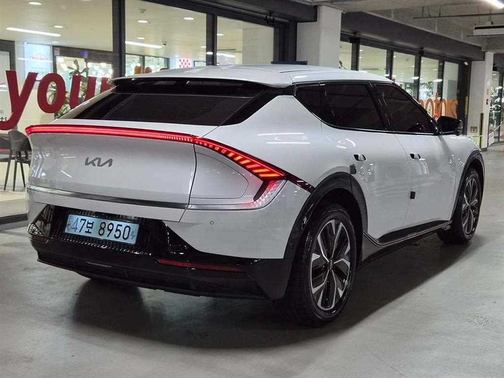 KIA EV6 - Vista 6