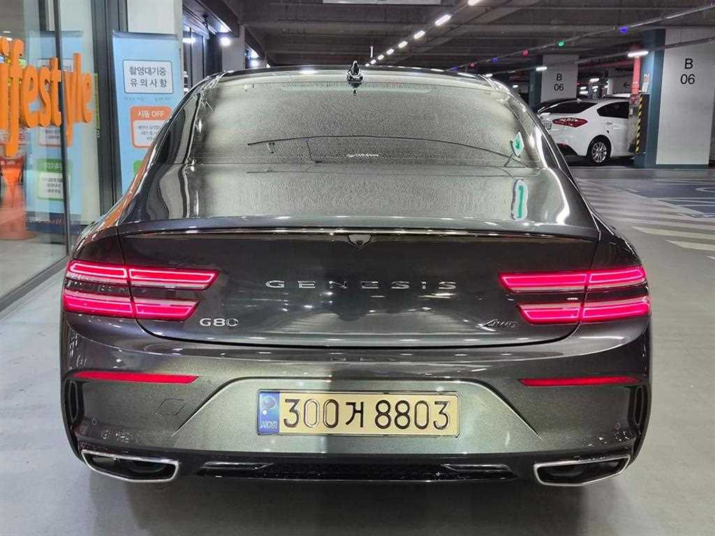 Genesis G80 - Vista 6