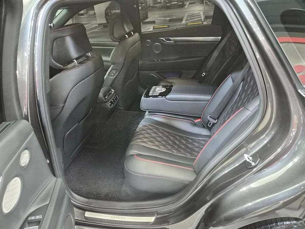 Genesis G80 - Vista 8