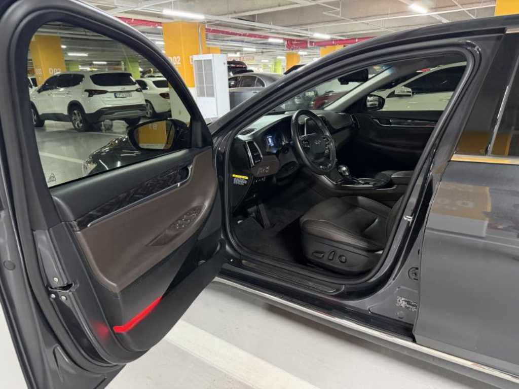 HYUNDAI Grandeur - Vista 11