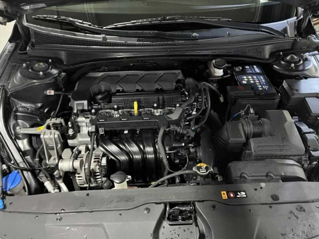 HYUNDAI Avante 2020 Negro - Importación desde Corea - HF Imports Iquique - Foto 16