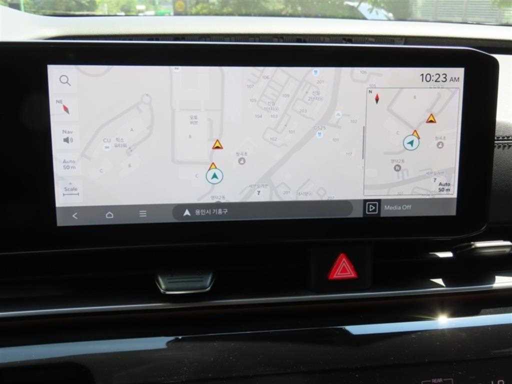 KIA Carnival - Vista 10