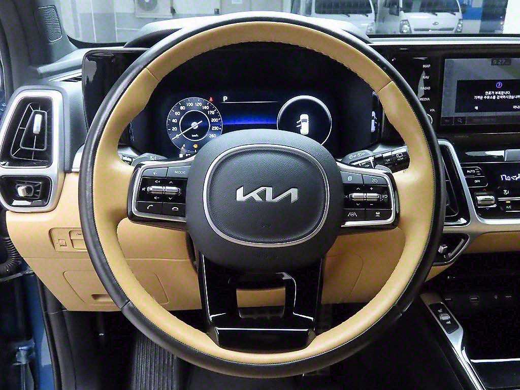 KIA Sorento - Vista 8