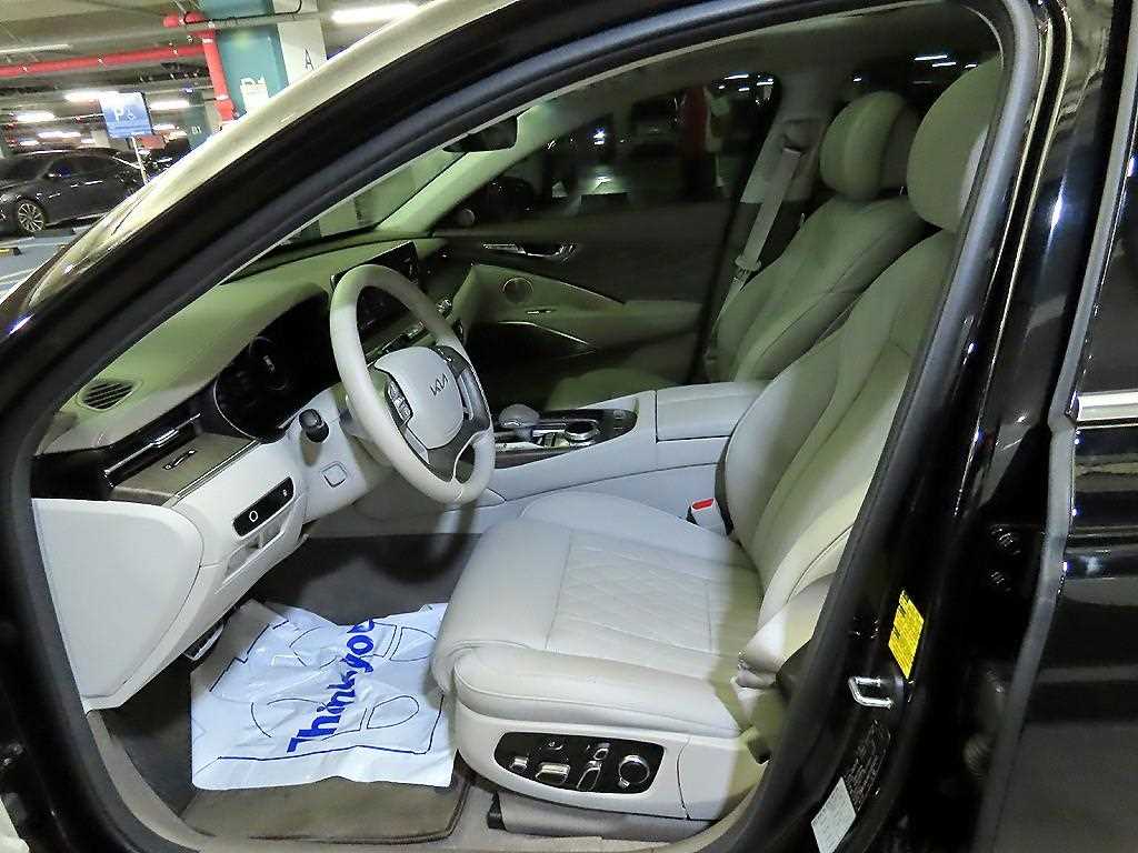 KIA K9 - Vista 8