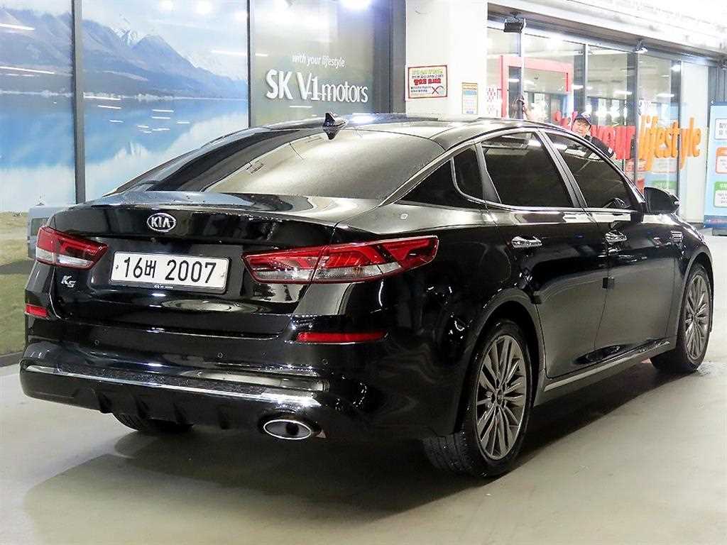 KIA K5 - Vista 6