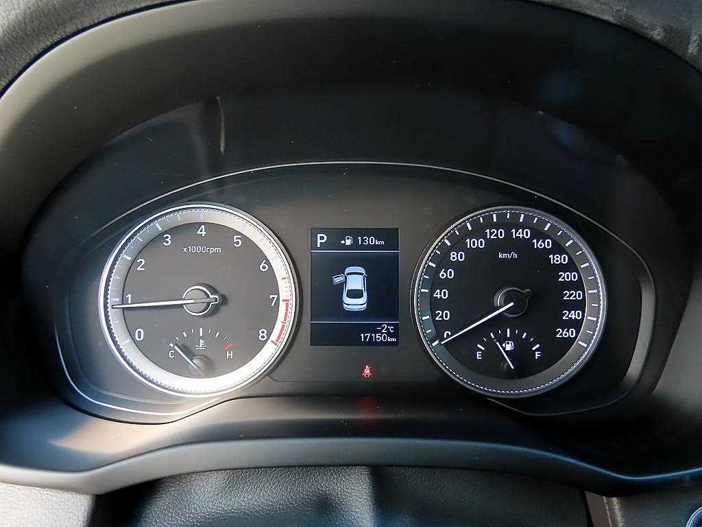 HYUNDAI Grandeur - Vista 11