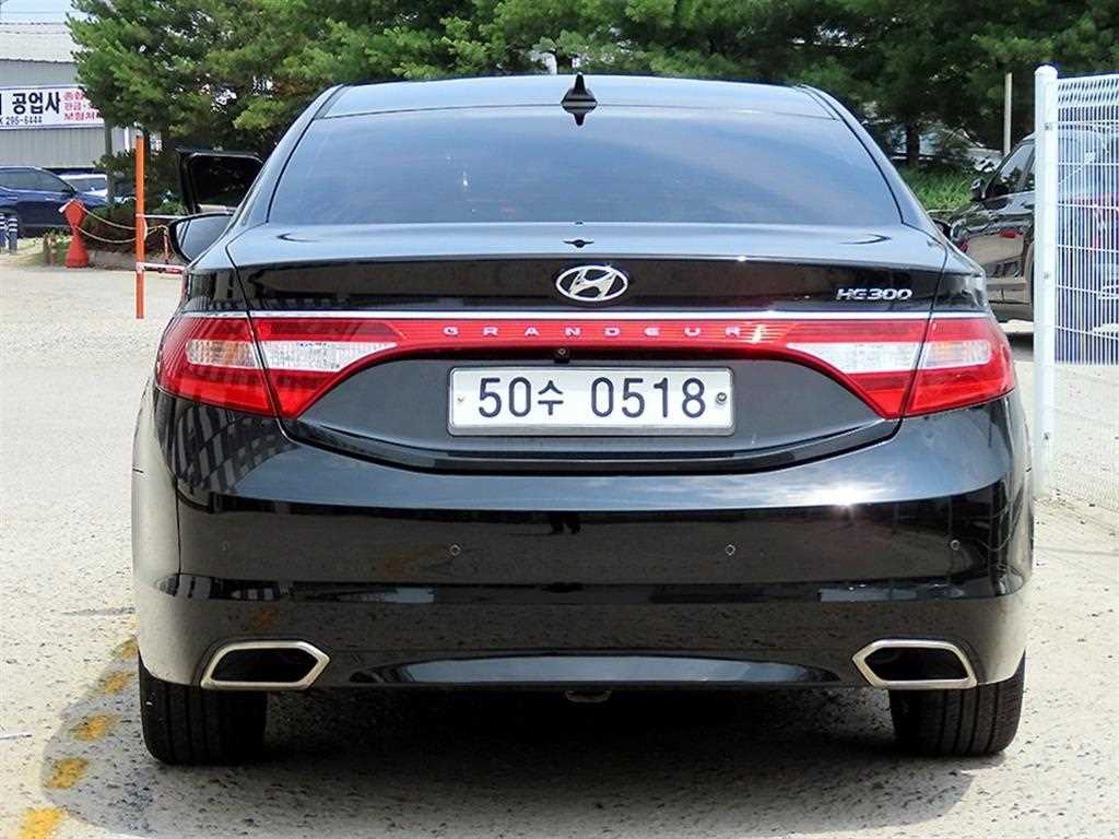 HYUNDAI Grandeur - Vista 4