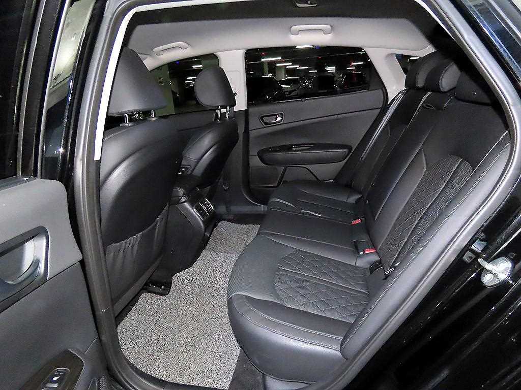 KIA K5 - Vista 9