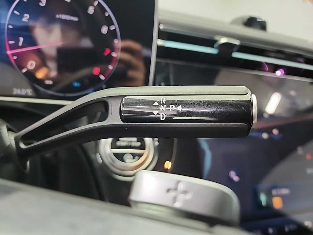 Mercedes Benz E class - Vista 10