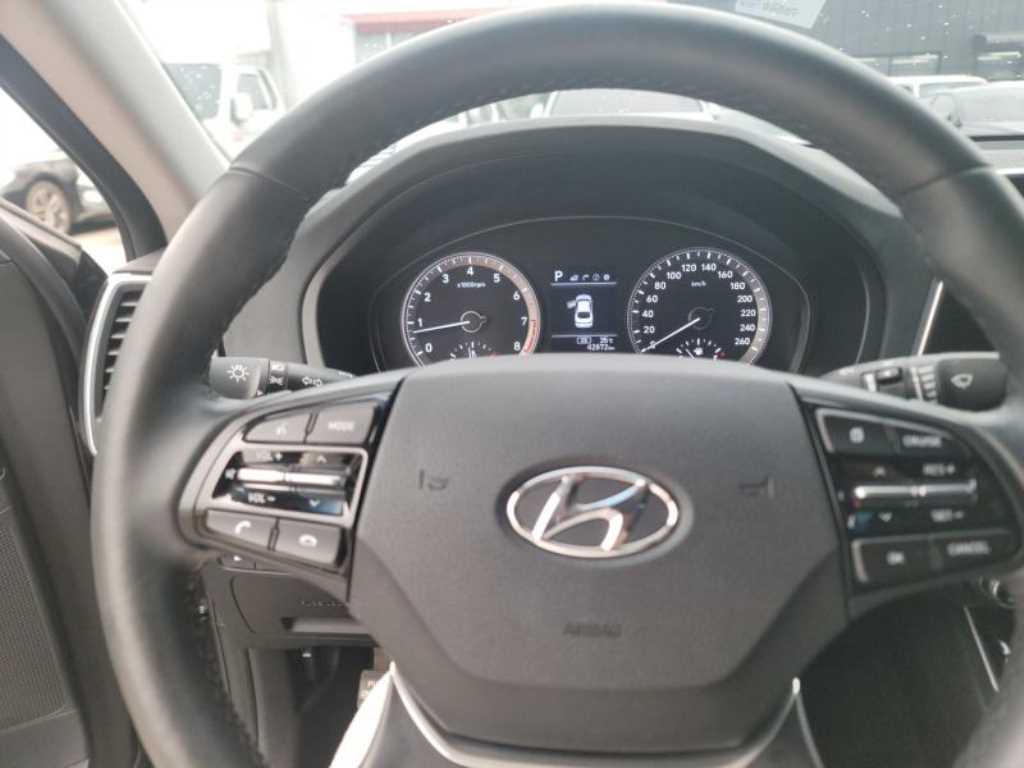HYUNDAI Grandeur - Vista 3