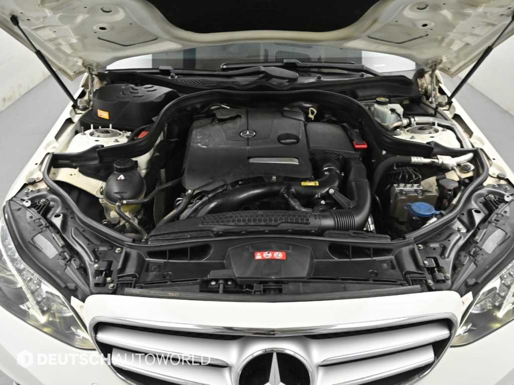 Mercedes Benz E class - Vista 6