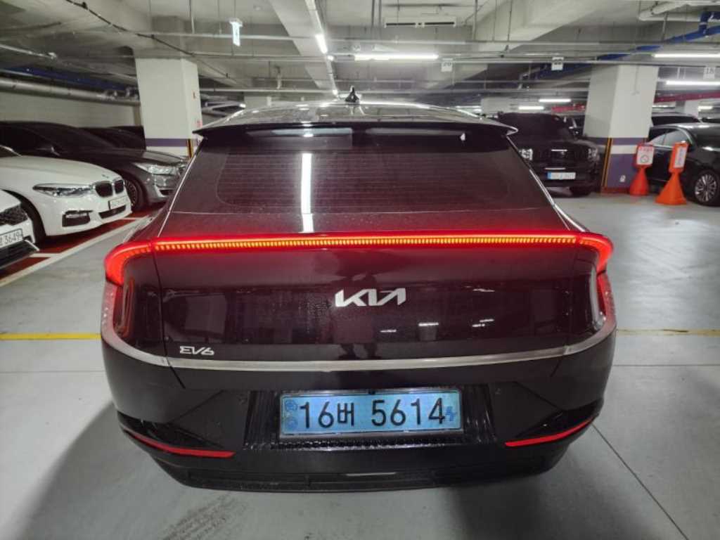 KIA EV6 - Vista 3