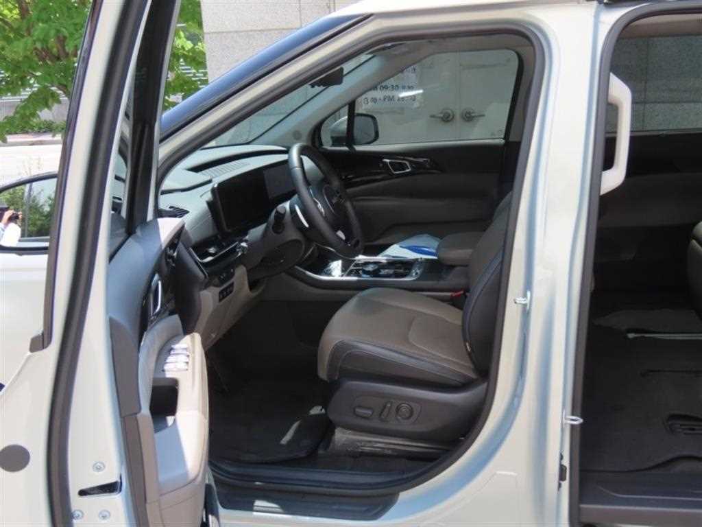 KIA Carnival 2024 - Importación desde Corea - HF Imports Iquique - Foto 15