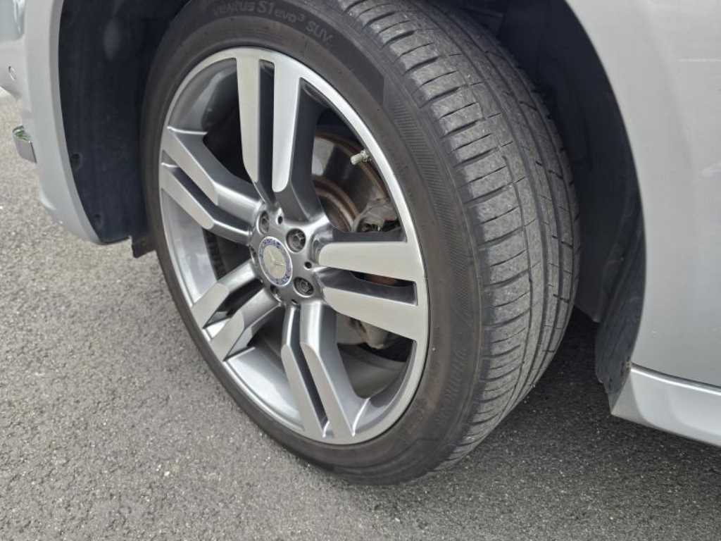 Mercedes Benz GLK Class - Vista 12