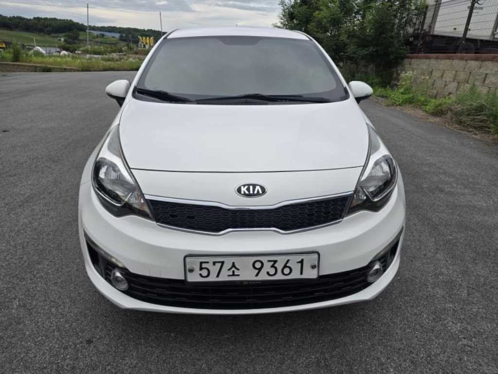 KIA Pride 2015 - Importación desde Corea - HF Imports Iquique - Foto 1