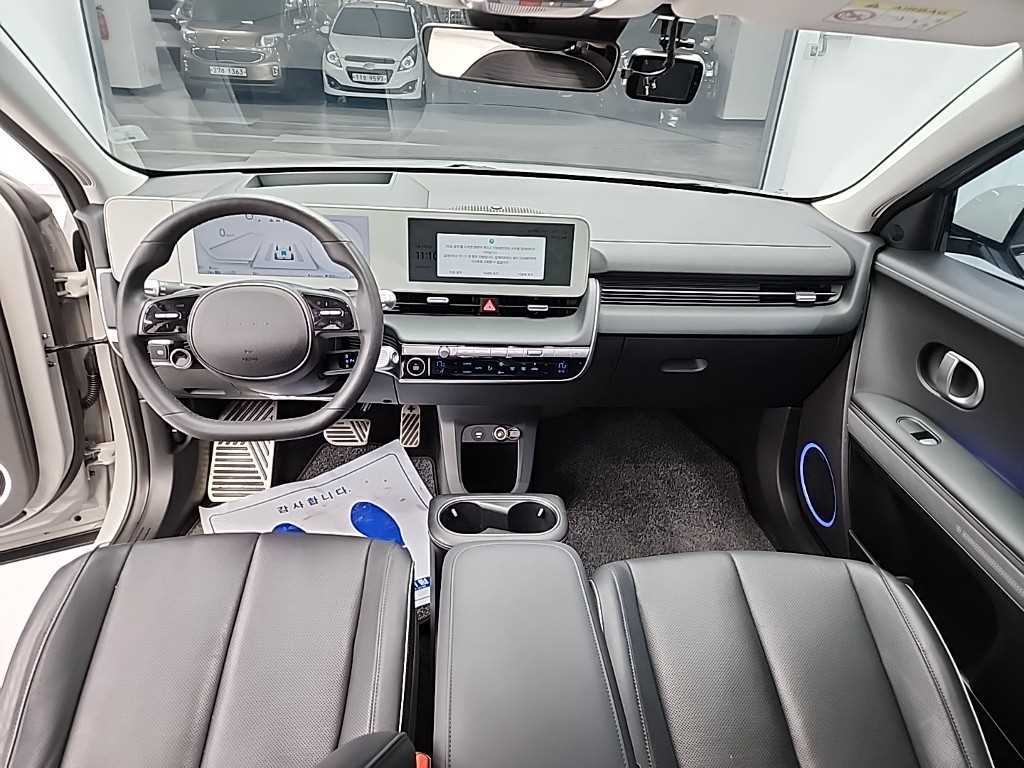 HYUNDAI Ioniq 5 - Vista 7