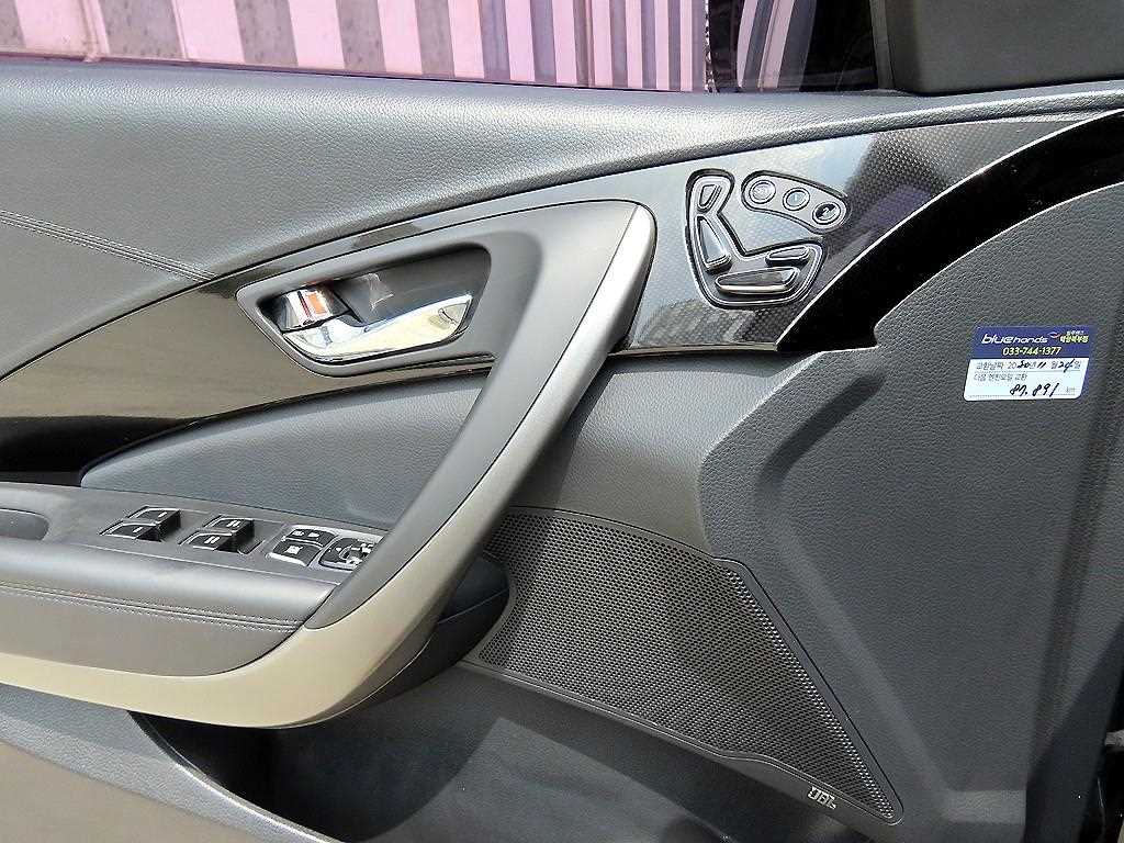 HYUNDAI Grandeur - Vista 11