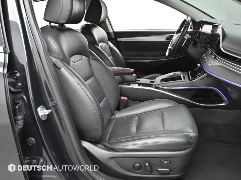 HYUNDAI Grandeur - Vista 12