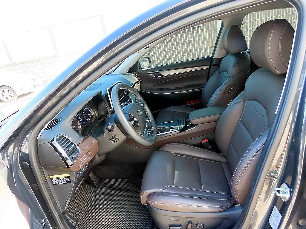 HYUNDAI Grandeur - Vista 7
