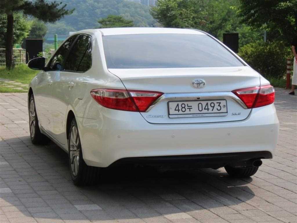 Toyota Camry - Vista 6