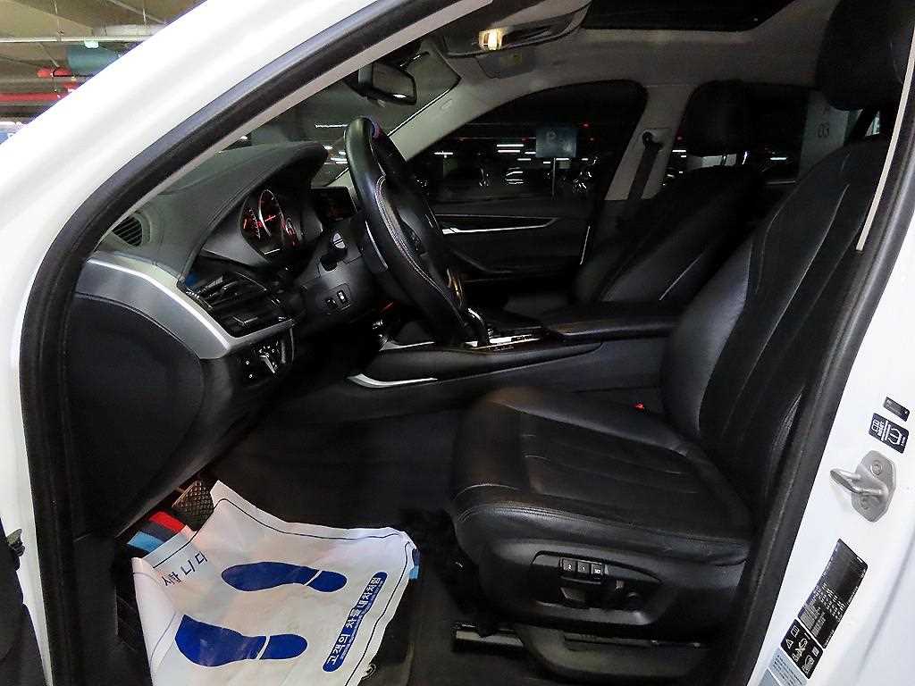 BMW X6 - Vista 8