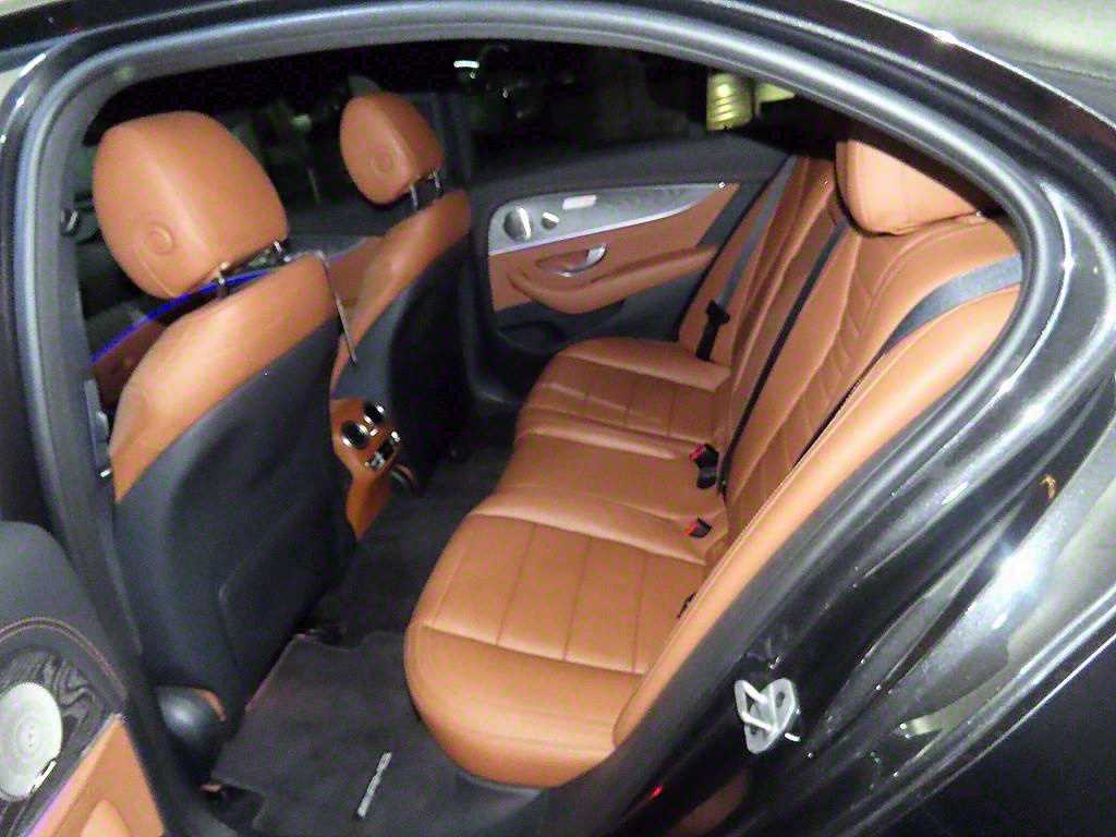Mercedes Benz E class - Vista 10
