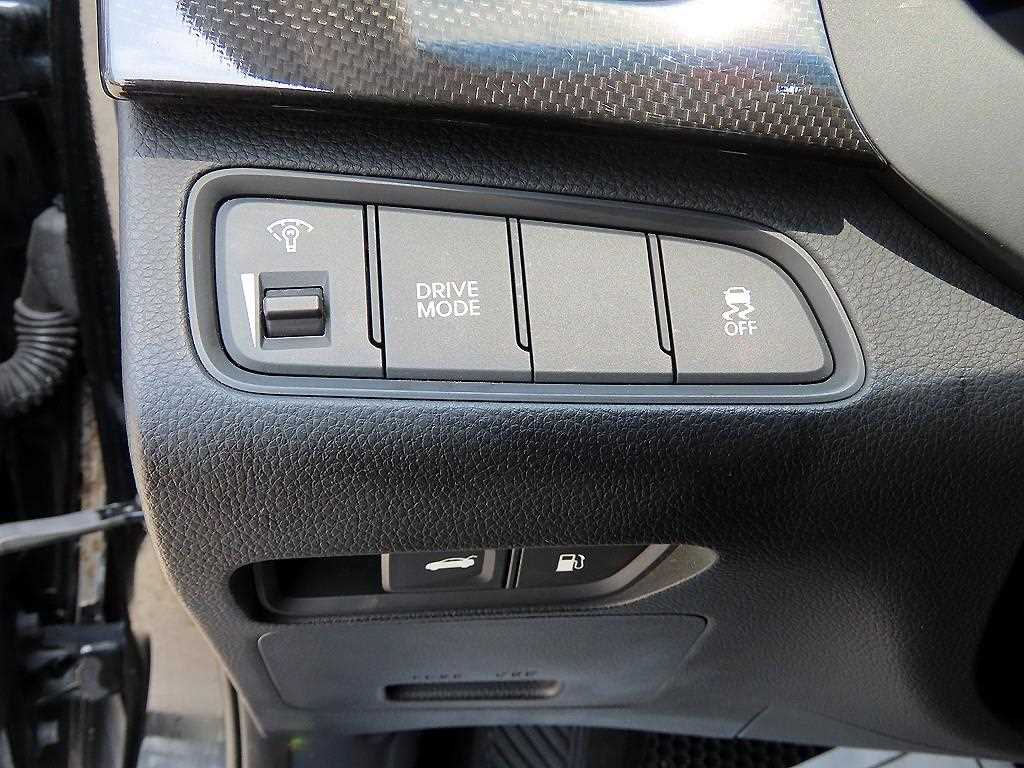 HYUNDAI Grandeur - Vista 12