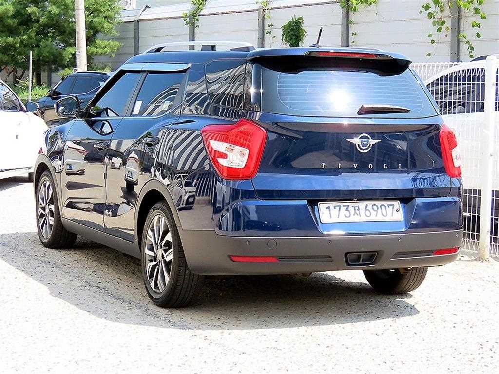 Ssangyong Tivoli - Vista 3