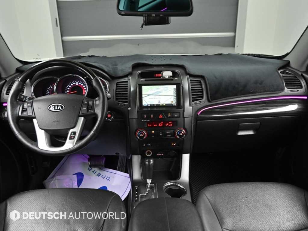 KIA Sorento - Vista 9