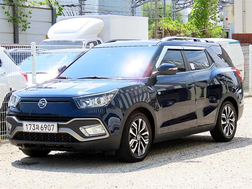 Ssangyong Tivoli - Vista 2