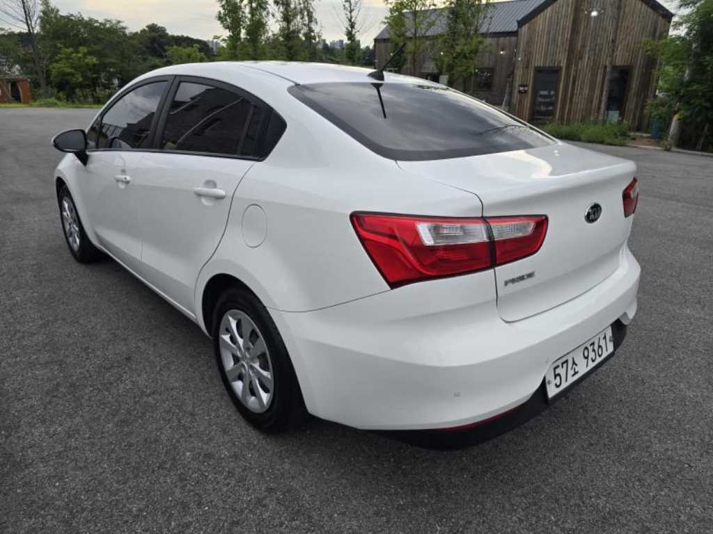 KIA Pride 2015 - Importación desde Corea - HF Imports Iquique - Foto 19