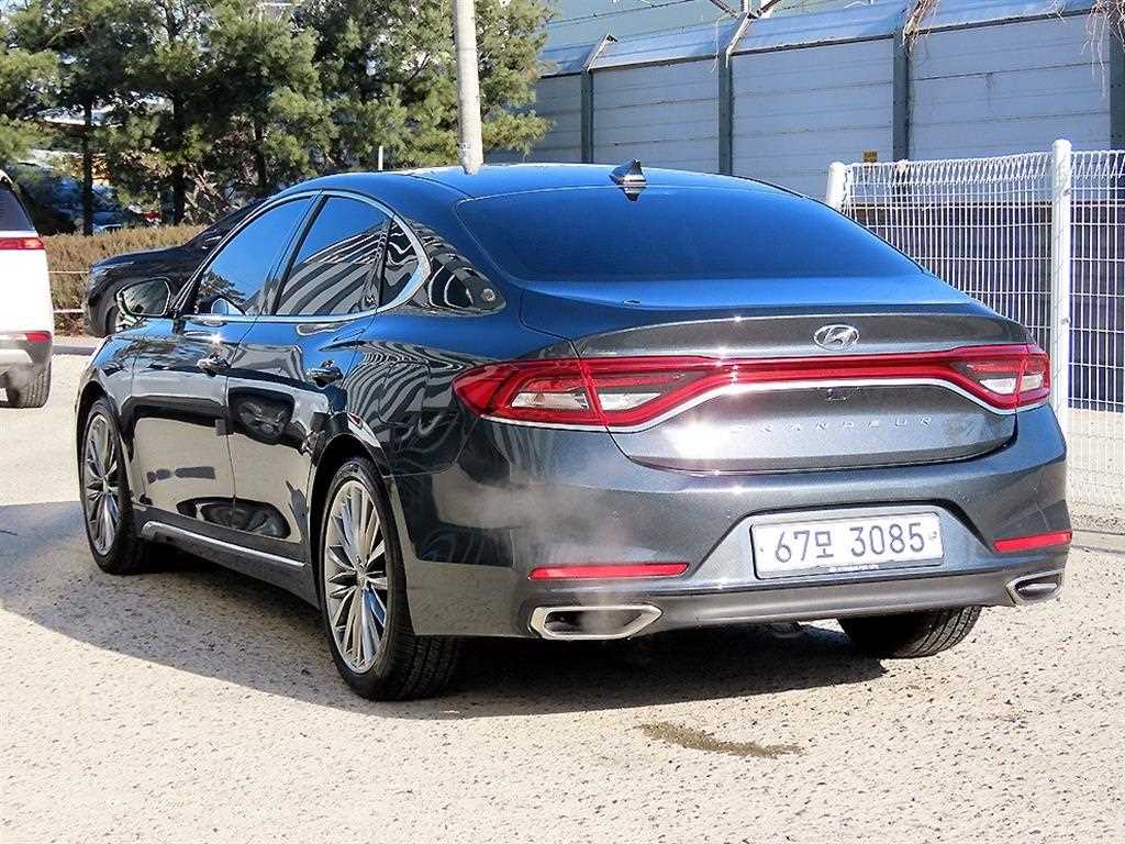 HYUNDAI Grandeur - Vista 3