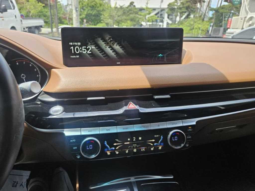 Genesis G80 - Vista 7