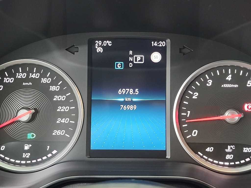 Mercedes Benz C Class - Vista 6